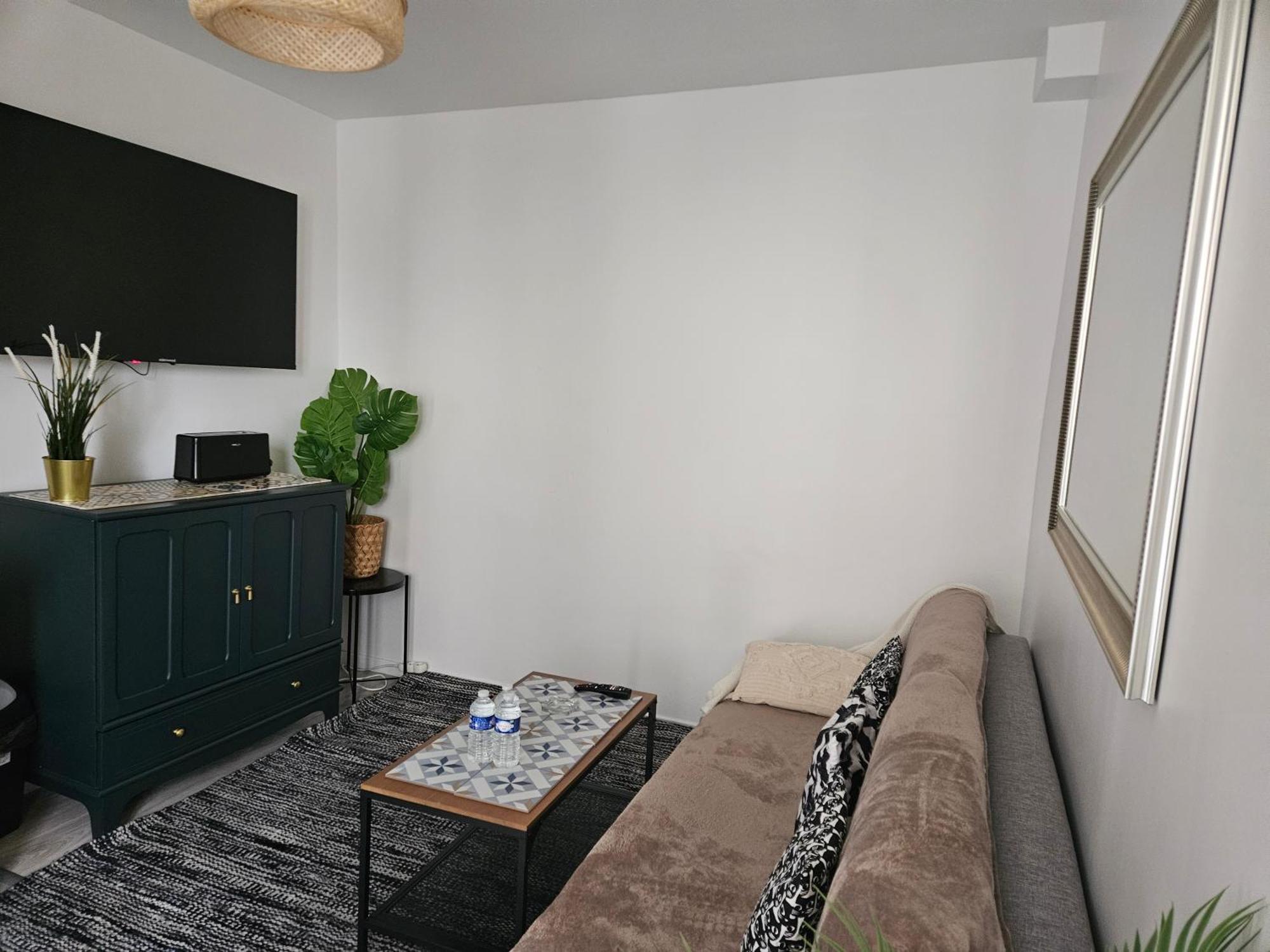 Studio Stade De France 17 Pour 4 Personnes Saint-Denis  Bagian luar foto